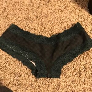 NWOT VS low rise cheekster